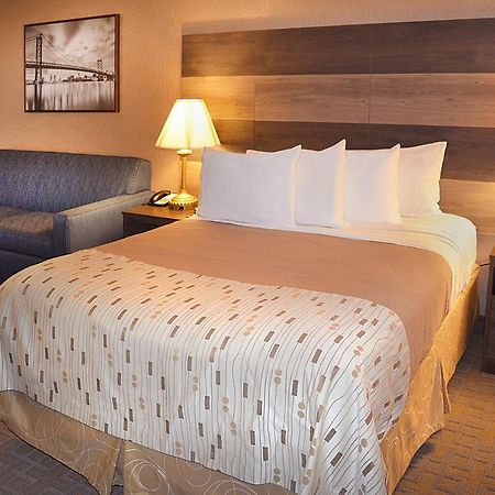 Clarion Hotel Philadelphia International Airport Эссингтон Экстерьер фото