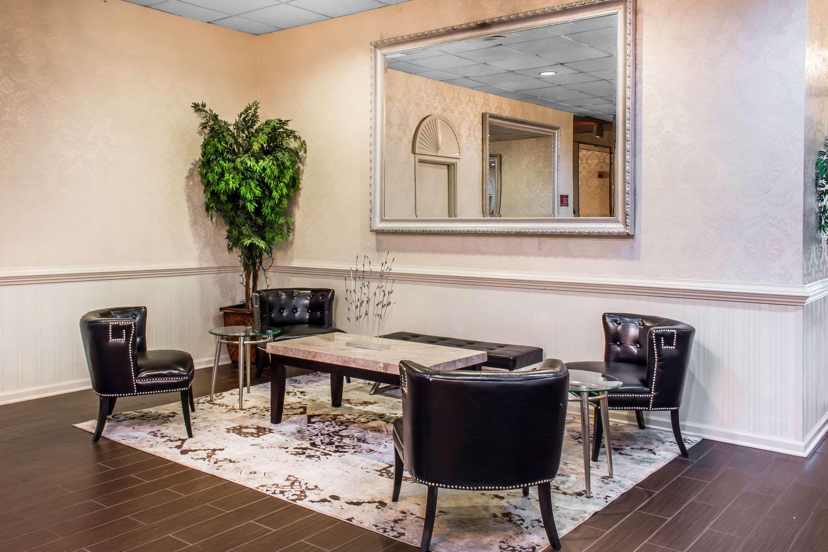 Clarion Hotel Philadelphia International Airport Эссингтон Экстерьер фото